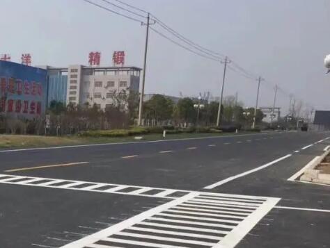 蘇州道路劃線漆施工多少錢(qián)一米？飛揚(yáng)市政價(jià)格合理